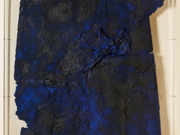 bezzina bernard, divination papier dechire bleu, sculpture bezzina, Galerie d’art Cannes, Galerie Hurtebize, art contemporain, contemporary art, sculpture
