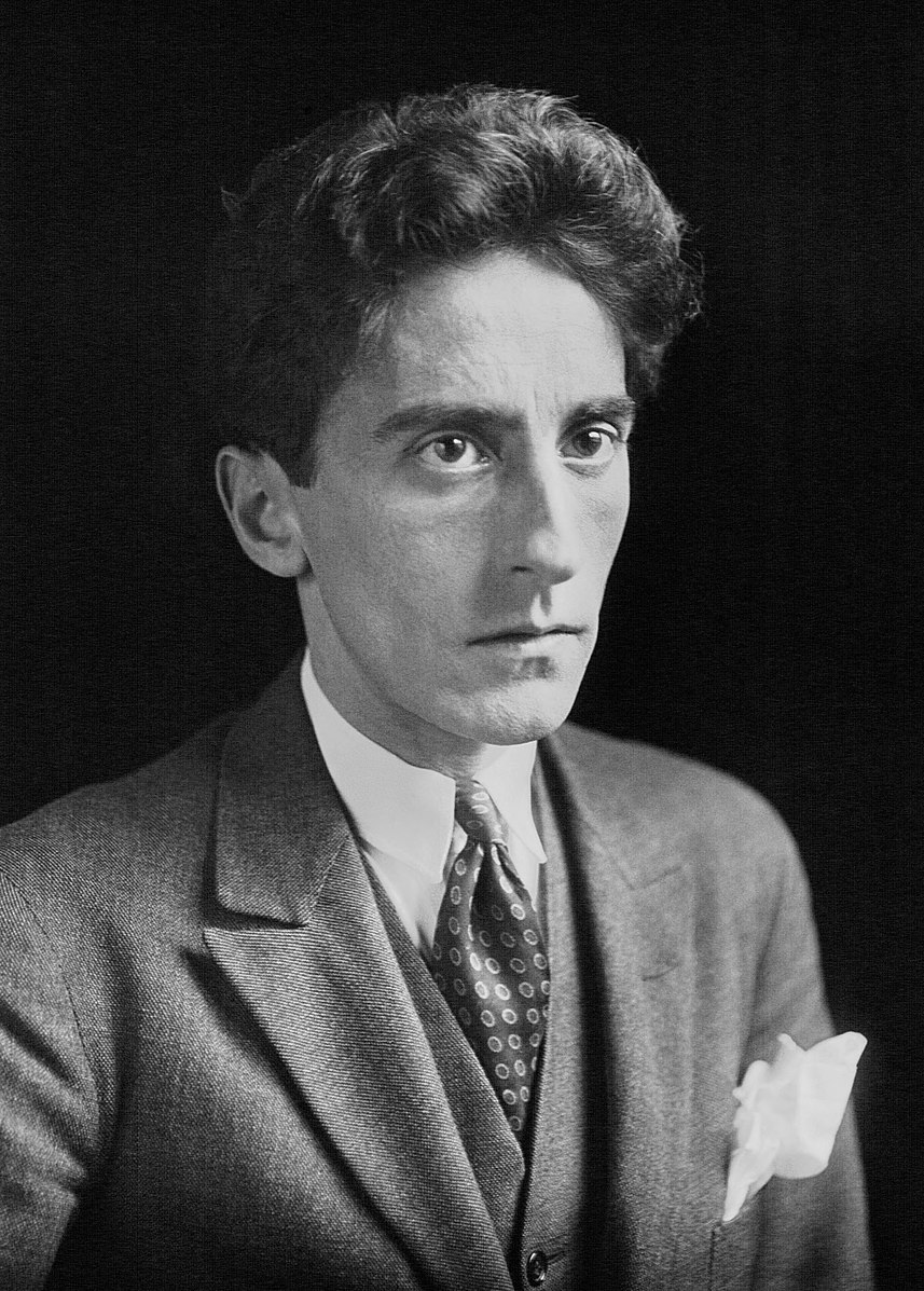 Portrait de Jean Cocteau réalisateur et artiste