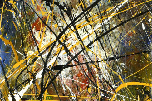 projections acryliques colorées façon dripping Jackson Pollock sur fond brossé en couleurs jaune et noir