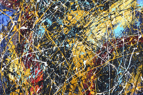 projections acryliques colorées façon dripping Jackson Pollock sur fond brossé en couleurs bleu, noir et beige