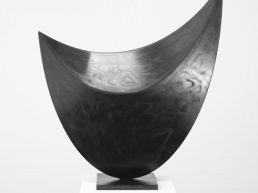 Voile I sculpture en acier de Francis Guerrier