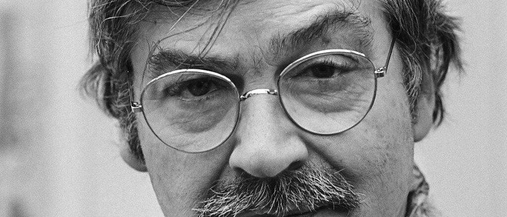 Portrait noir et blanc de Karel Appel mouvement CoBrA